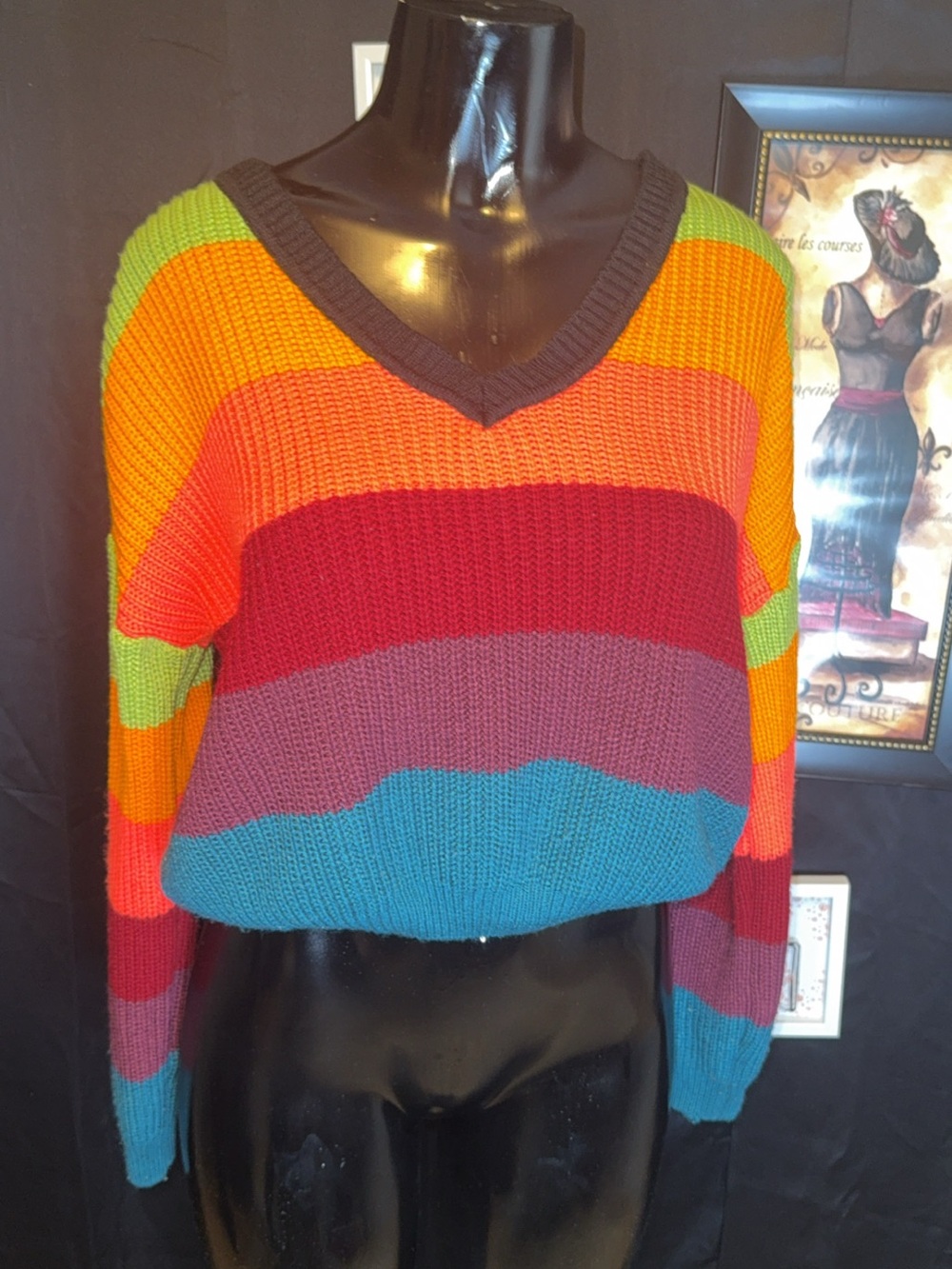 Vintage Cropped V-Neck Striped Sweater in Multi-Color